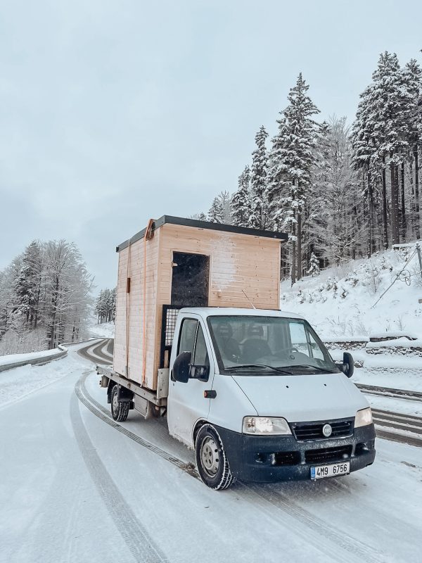 Přeprava naší sauny